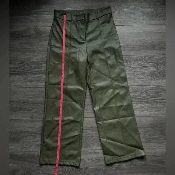 7 For All Mankind Faux Leather Light Olive Green Wide Leg Pants Size S - Picture 6 of 9